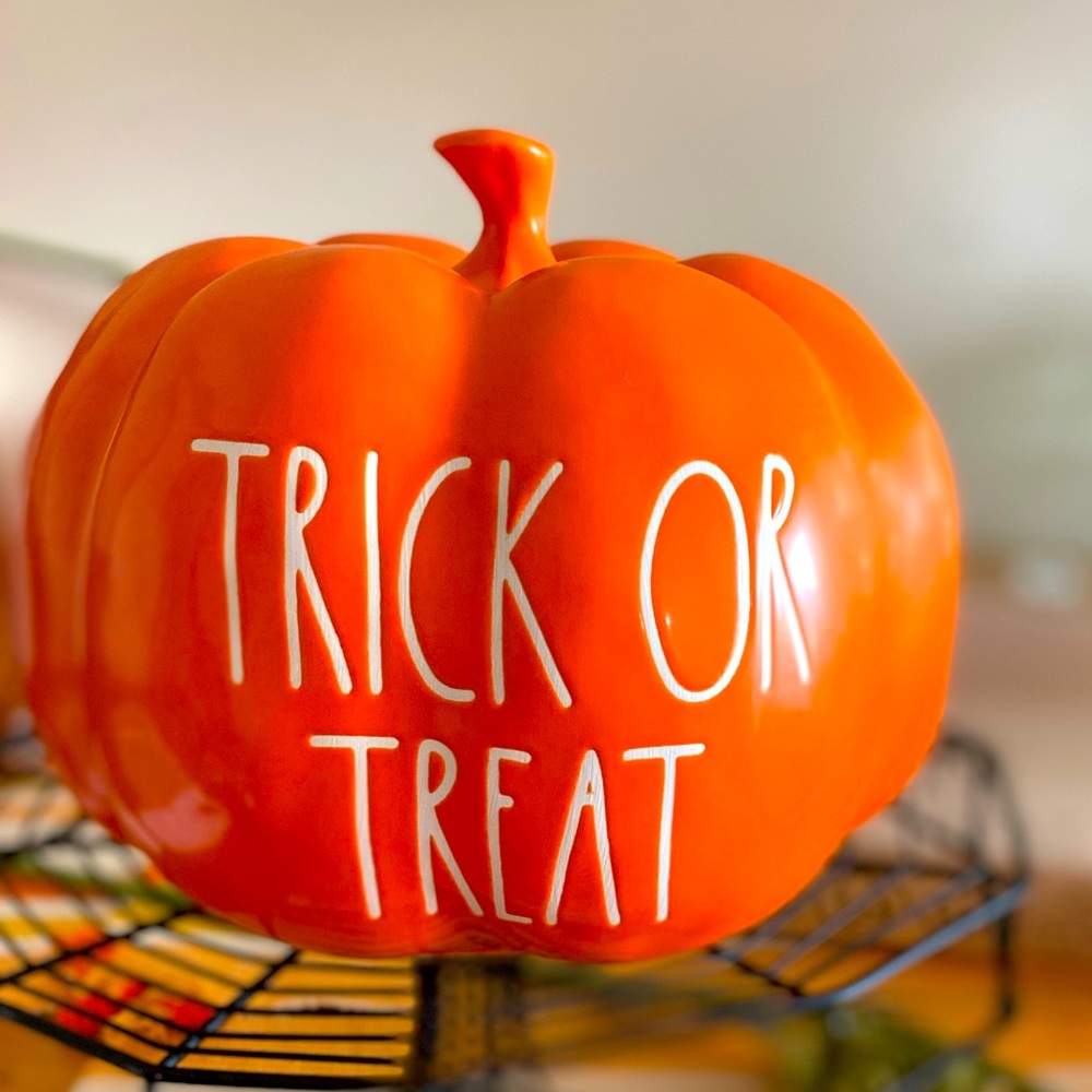 🎃👻 RAE DUNN Large Ceramic TrickTreat Pumpkin👻🎃
